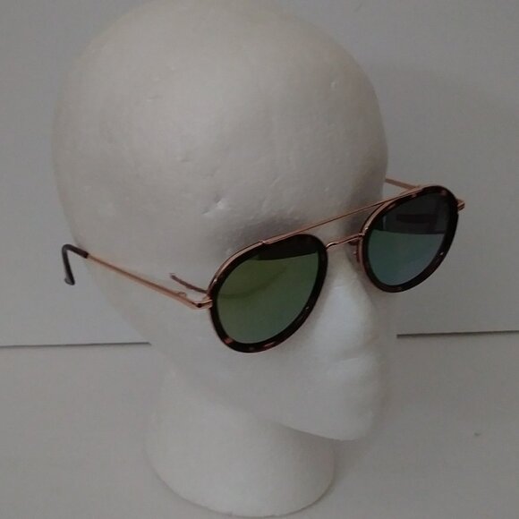 Vince Camuto Tortoise Round Sunglasses main image 10